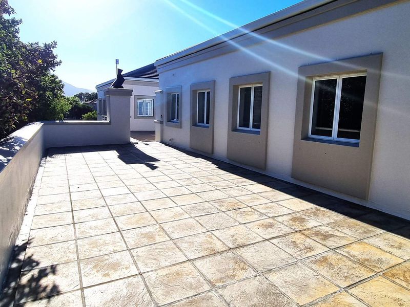 Small Office in AAA-Grade Building - Photo 7