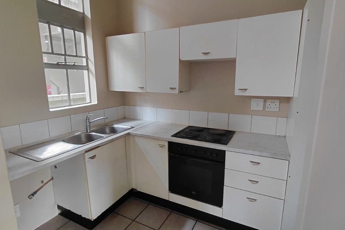 Charming 1 Bedroom Apartment To Let – Houghton Village Estate - Photo 2