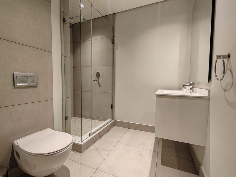 Modern 2-Bedroom Apartment with Spectacular Views in Waterfall - Photo 6