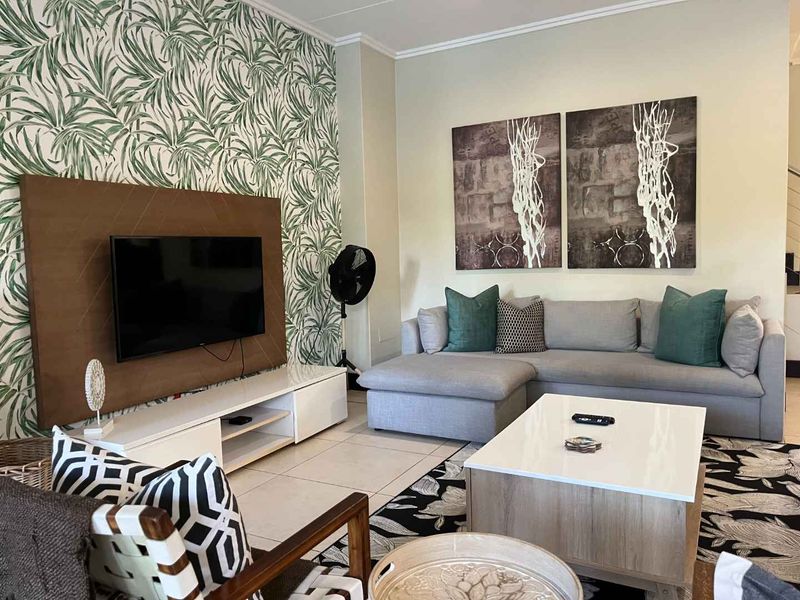 Luxurious 4-Bedroom Modern Duplex Townhouse in Zimbali - Photo 3