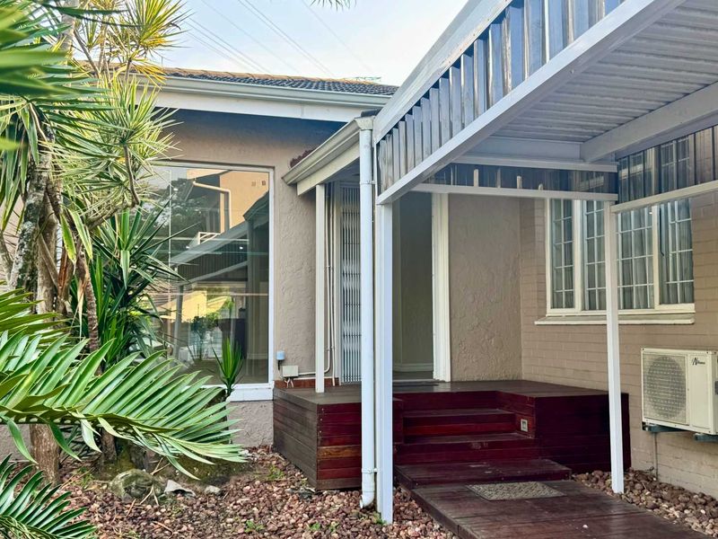 Unique Multi-Dwelling Property with Ultimate Entertainment Appeal - Photo 8