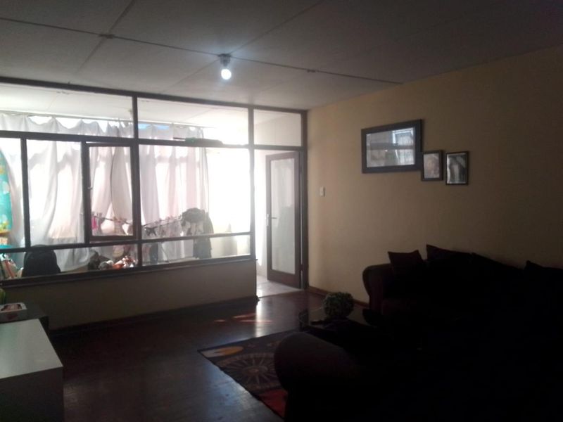 This your opportunity to stamp your mark on this spacious unit for sale in South Beach, Prime area!!!! - Photo 10