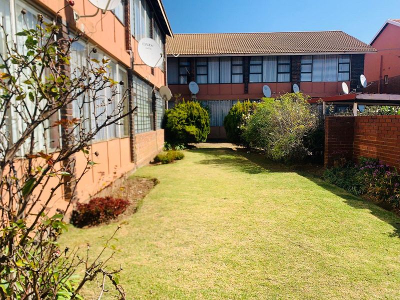 2/3 bedroom apartment for sale in Towerby - Photo 3