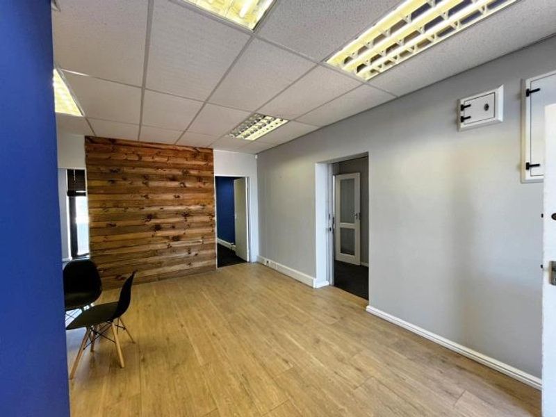 First Floor Office in Millennium Business Park - Photo 3