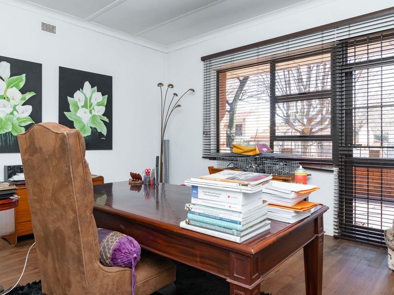 Charming Property with Business Rights Plus a Flatlet - Photo 10