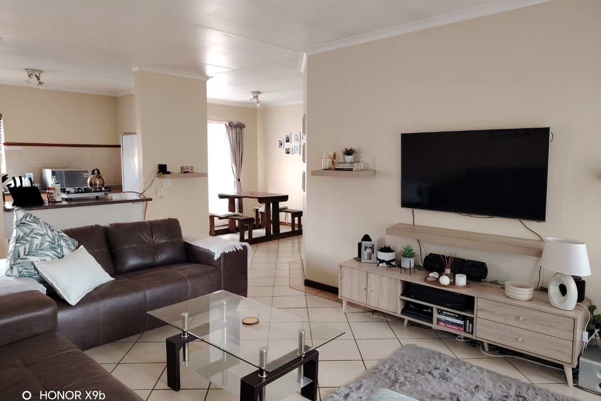 LIVE OR INVEST IN DIE HOEWES - Photo 4