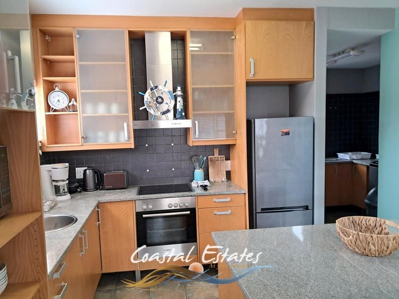 Charming Waterfront Townhouse Perfect for Airbnb Investment - Photo 6