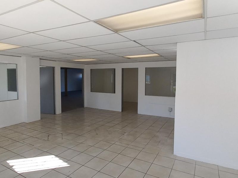 484m2 Germiston Retail/Office Space To Let - Photo 5