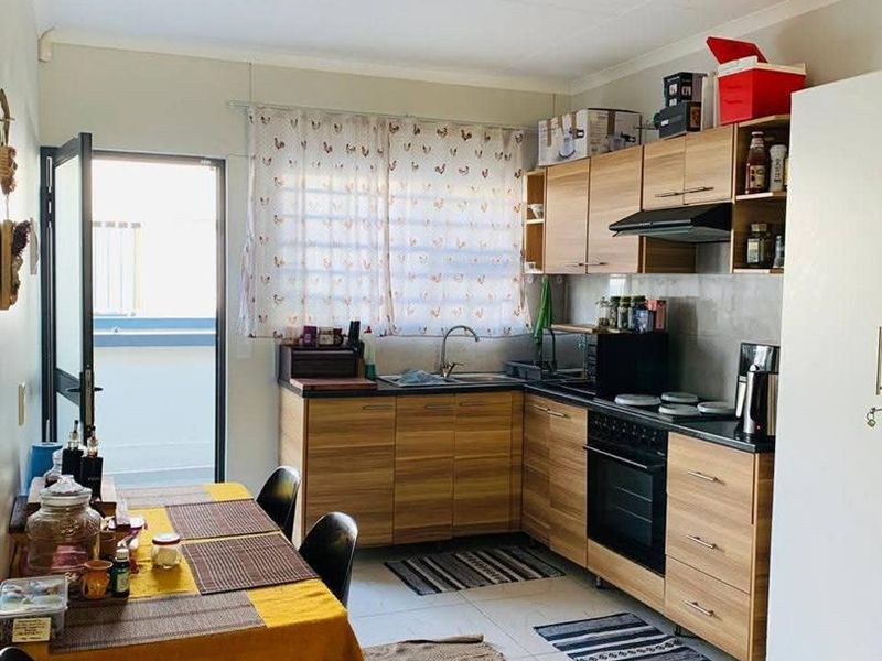 For Sale: Charming Apartment in Walvis Bay Central Area - Spring Court - Photo 3