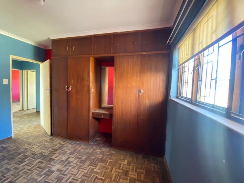 Charming 3-Bedroom Family home to rent in Grassy Park - Photo 6