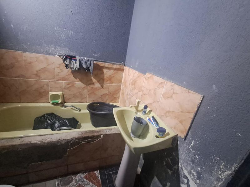 1 Bedroom House In Kaalfontein Ext 07 - Photo 4