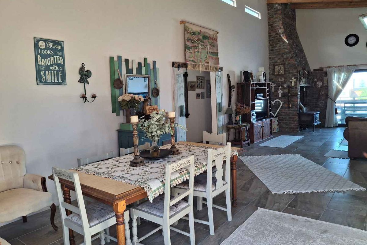 Come home to Kleinbaai! - Photo 4