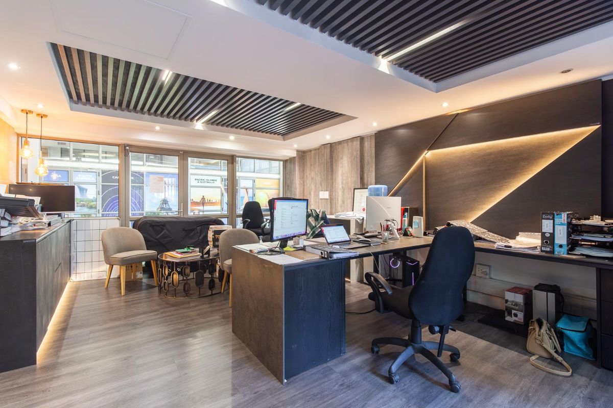 Retail/office space to let at DoubleTree by Hilton - Photo 5