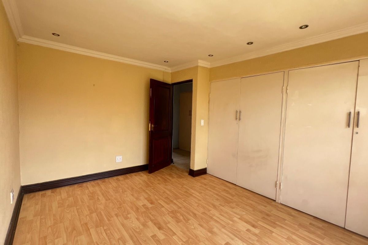 Prime Location 2-Bedroom Home with Outdoor Leisure Space - Photo 5