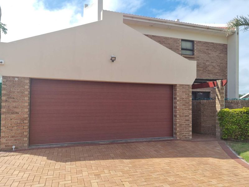 Exclusive home situated in a exclusive area! - Photo 3