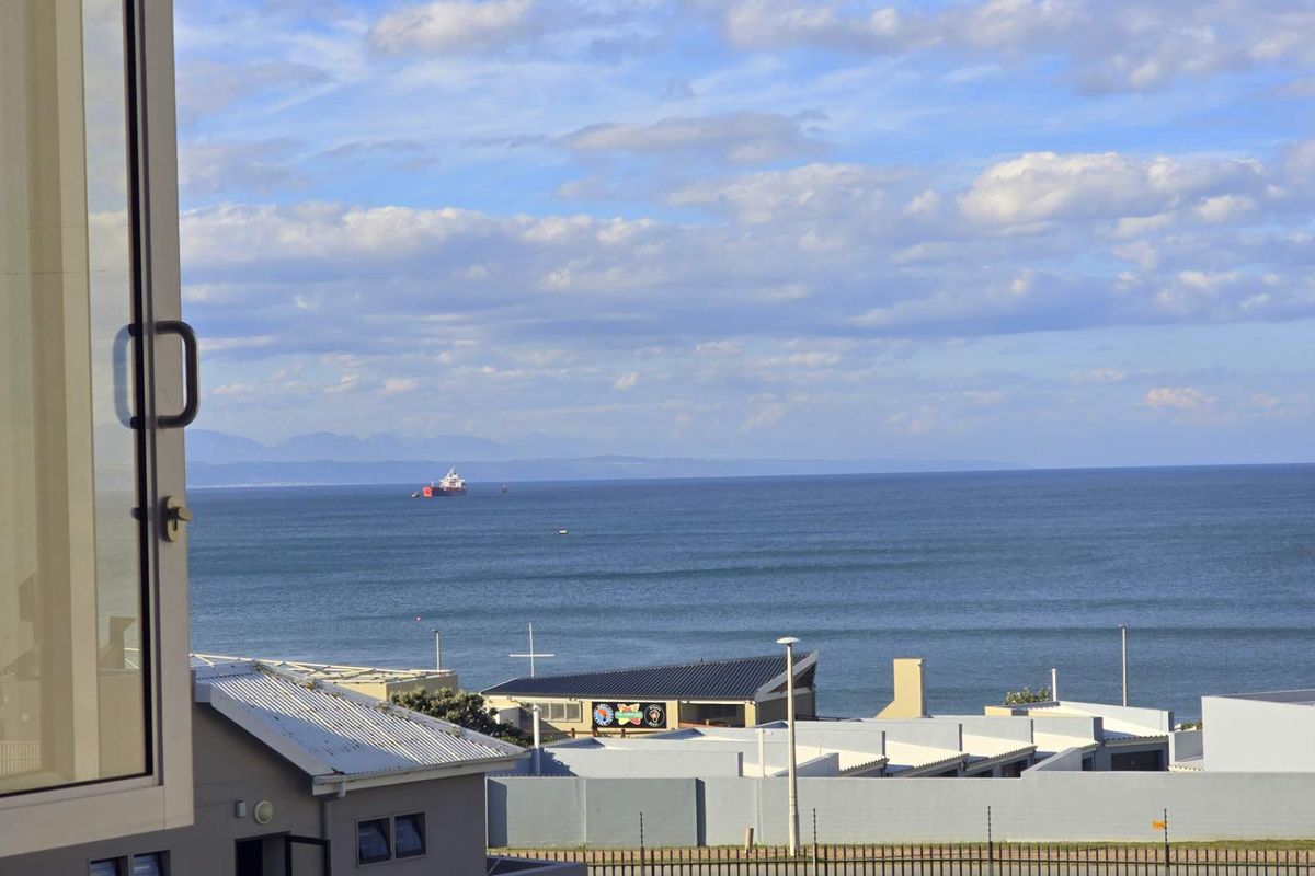 Fully furnished - Sea Views - Perfect Holiday retreat - Photo 2