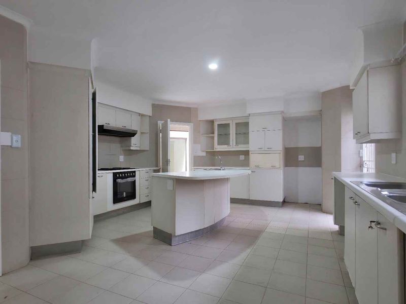 EXCEPTIONAL SANDTON LIVING – NEWLY UPGRADED SIMPLEX CLUSTER WITH GARDEN - Photo 9