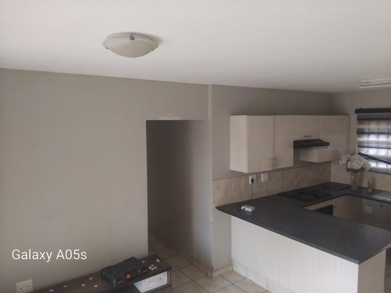 Lovely ground floor unit up for grabs. - Photo 10