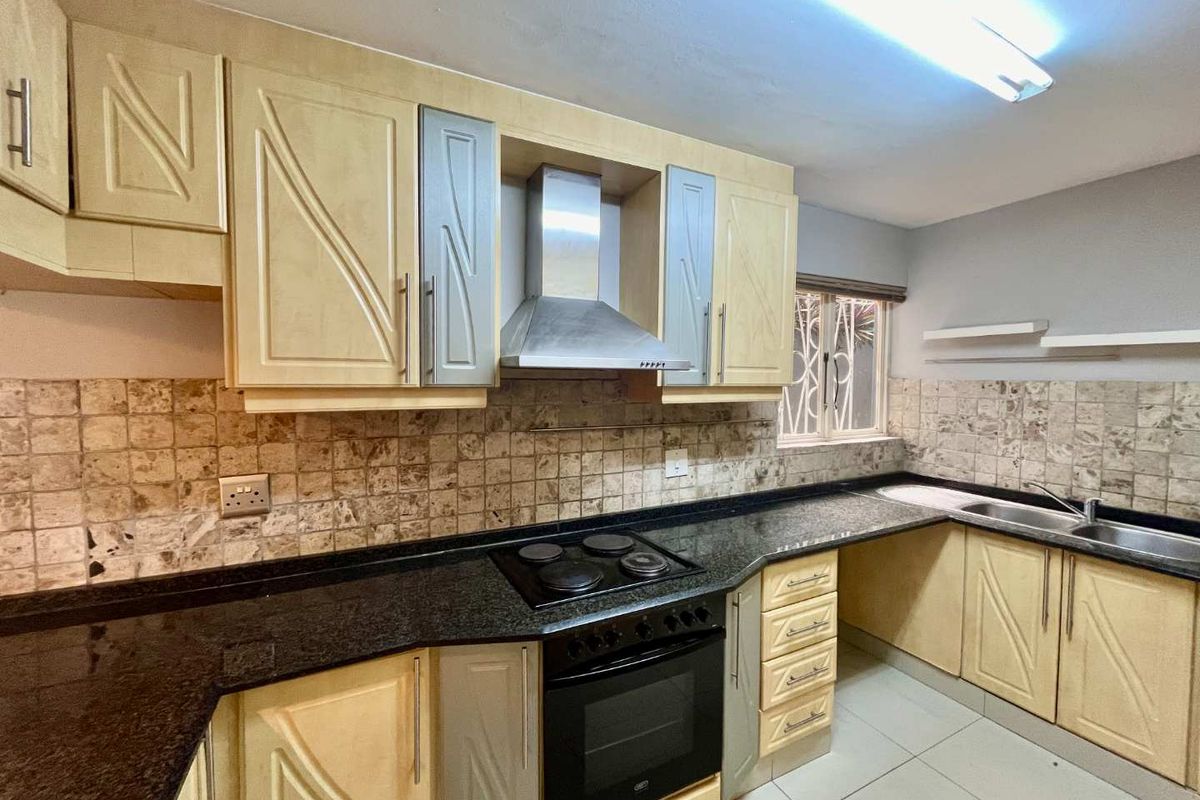 Hendra - 3 Bedroom simplex in Umgeni park - Photo 2