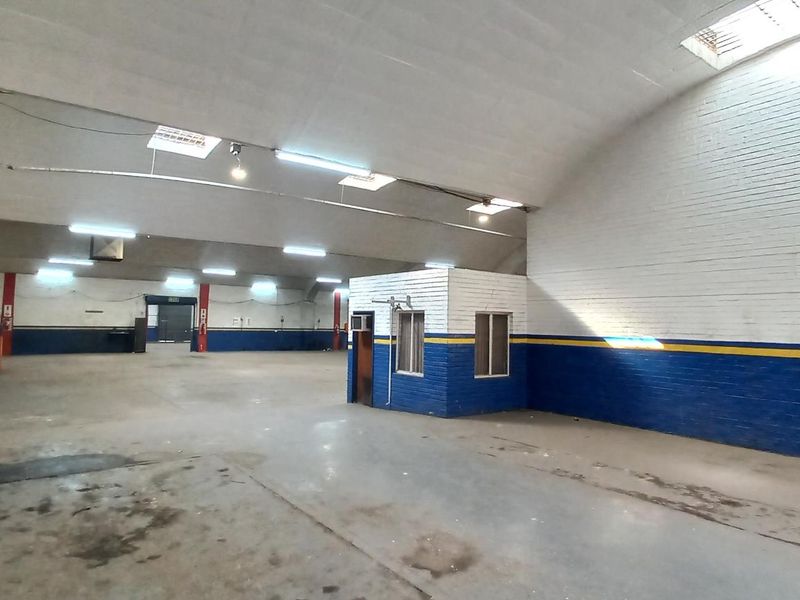 High-Exposure Industrial Facility To Let in Alrode | 4,834m2 Warehouse & 4,771m2 Yard - Photo 4