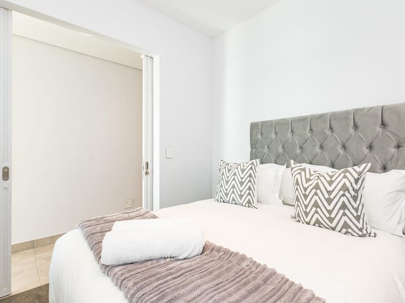 A perfect pied-à-terre in the Mother City - Photo 9