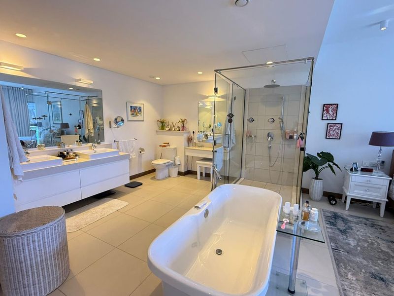 Exclusive Penthouse Paradise. - Photo 8