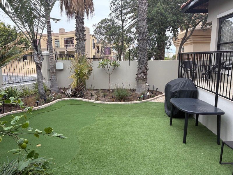 Furnished Studio in West Beach - Photo 3