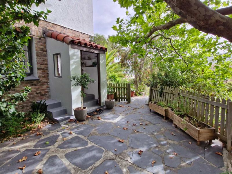Spacious Garden Sanctuary with Winter Sun | Fully Serviced Clovelly Retreat - Photo 4