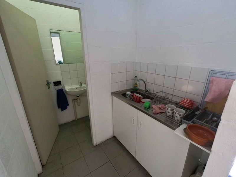 192 SMQ | WAREHOUSE_STORAGE AND OFFICES FOR SALE - Photo 10