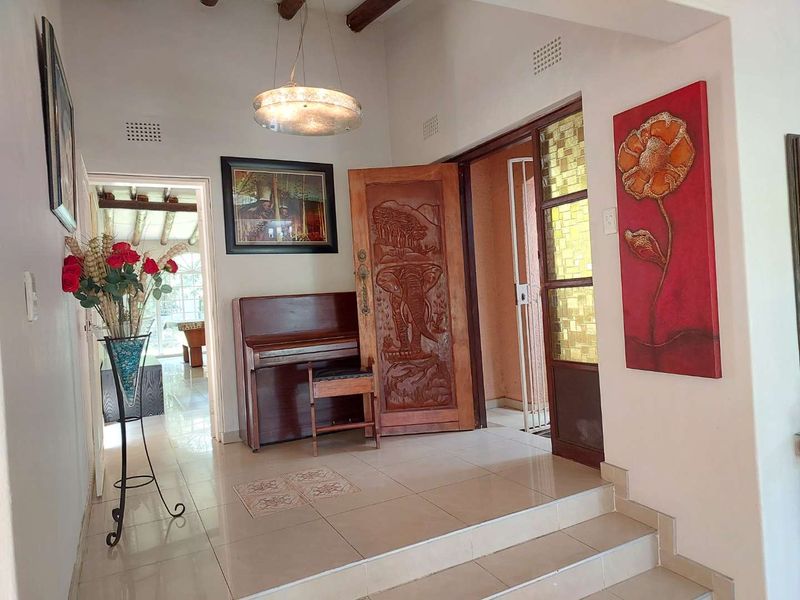 3 BEDROOM HOUSE WITH COTTAGE FOR SALE IN NORTHCLIFF - Photo 4