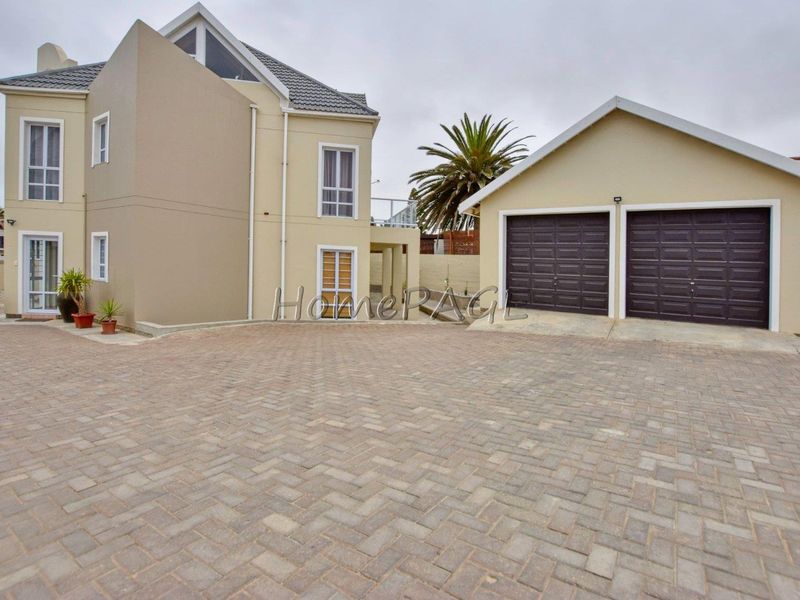 Ext 8 (Border with Hage Heights), Swakopmund: Quaint Cottage Style Home is for Sale - Photo 2