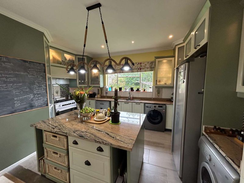 HENDRA - PRIME PROPERTY IN CENTRAL DURBAN NORTH - Photo 5