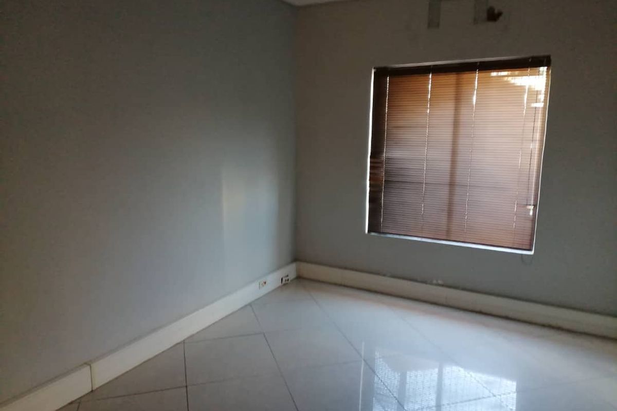 Office For Sale in Windhoek West - Photo 5