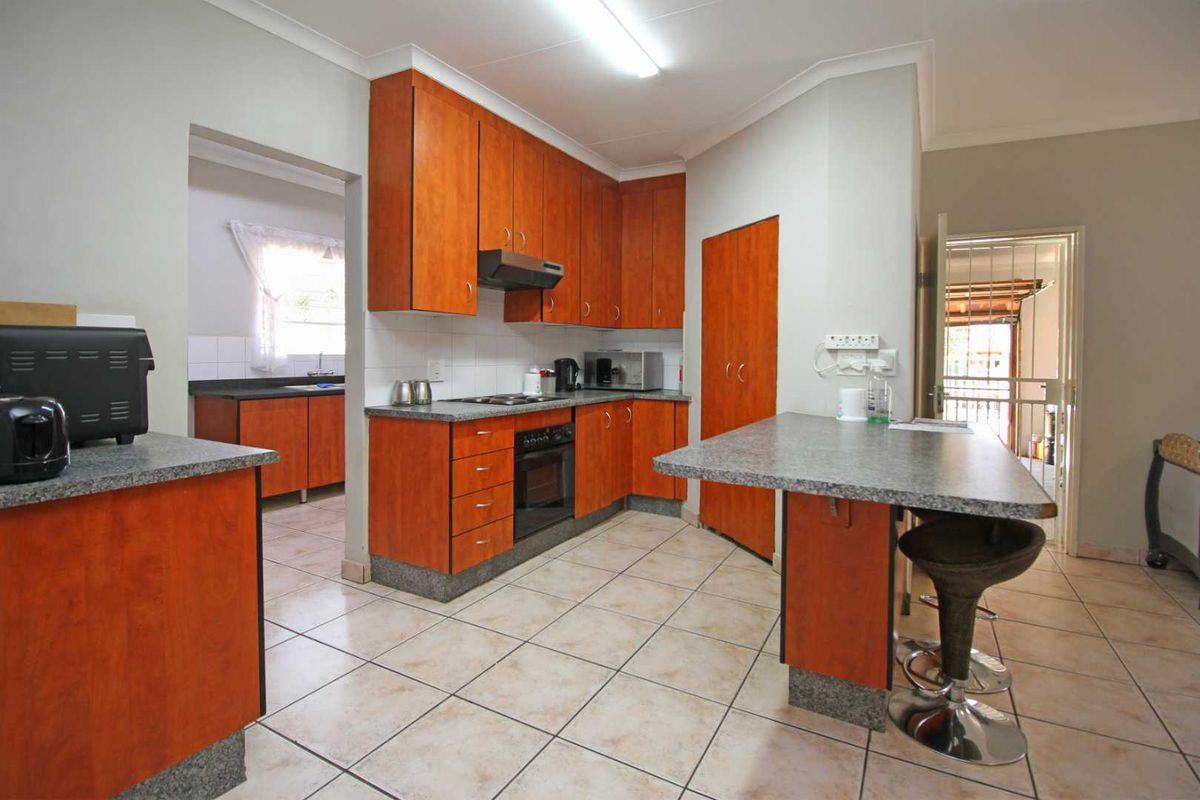Secure, Spacious & Family-Ready – Your Forever Home Awaits! - Photo 4