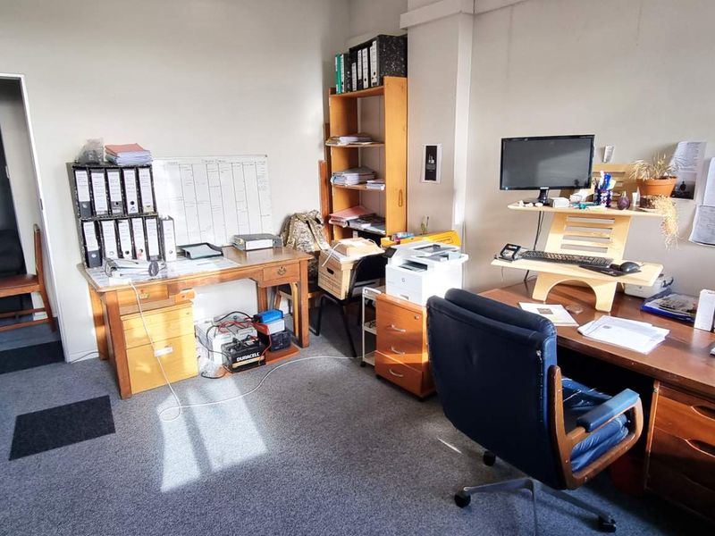 First Floor Office in Westlake Square - Photo 6