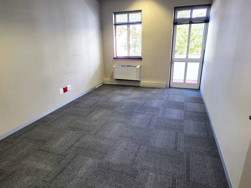 Offices in AAA-Grade Complex in Constantia - Photo 5