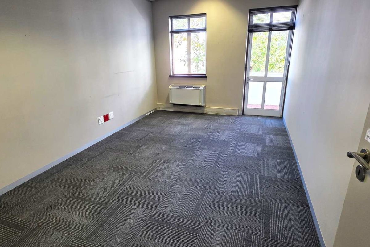 Offices in AAA-Grade Complex in Constantia - Photo 5