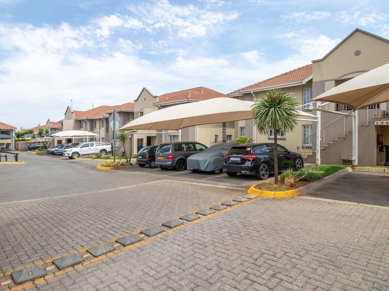 Modern ground floor two-bedroom apartment for sale. - Photo 3