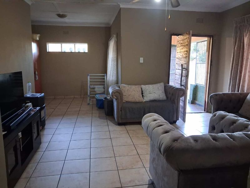 3 Bedroom House For Sale in Vanderbijlpark CE1 - Photo 8