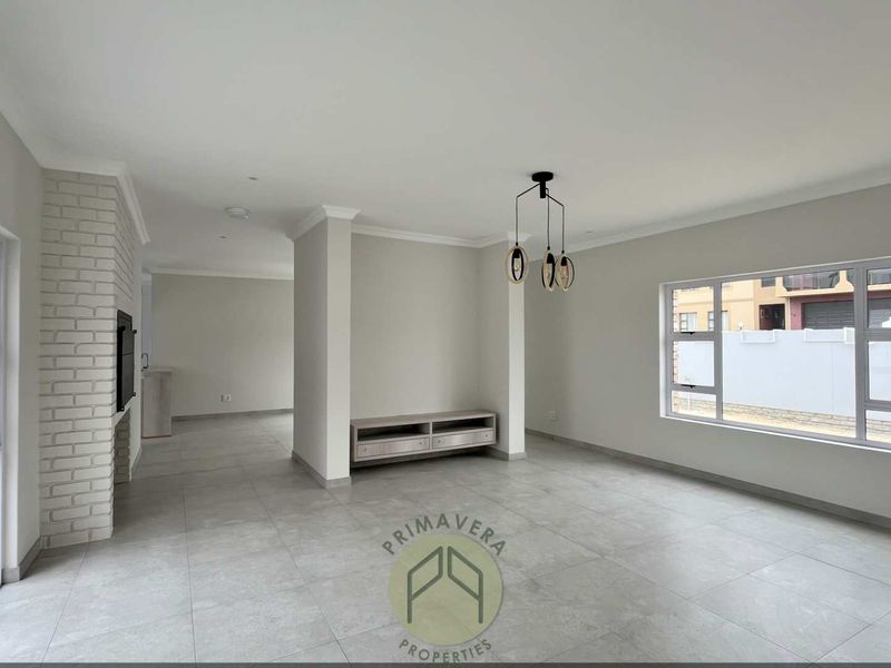 Brand New 3 Bedroom House WITH A FLAT For Sale in Ocean View, Swakopmund - Photo 6