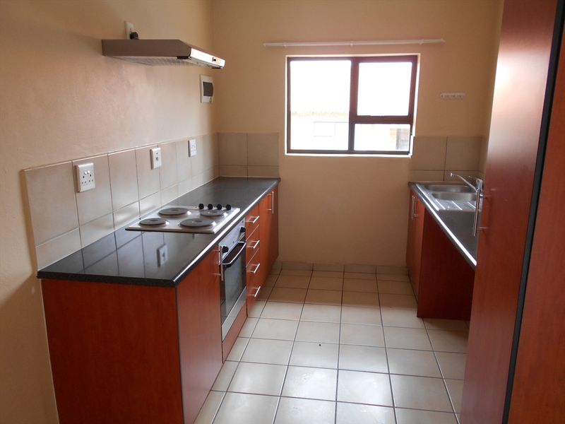 2 Bed 1 Bath Apartment for sale. - Photo 8