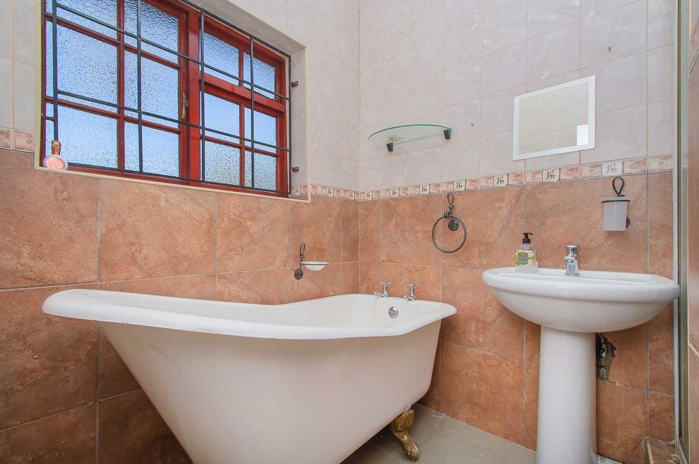 Luxurious bath