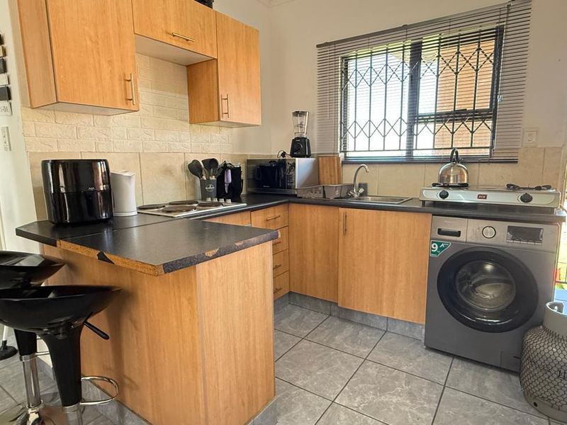Perfect for Investors & First-Time Buyers - Photo 3