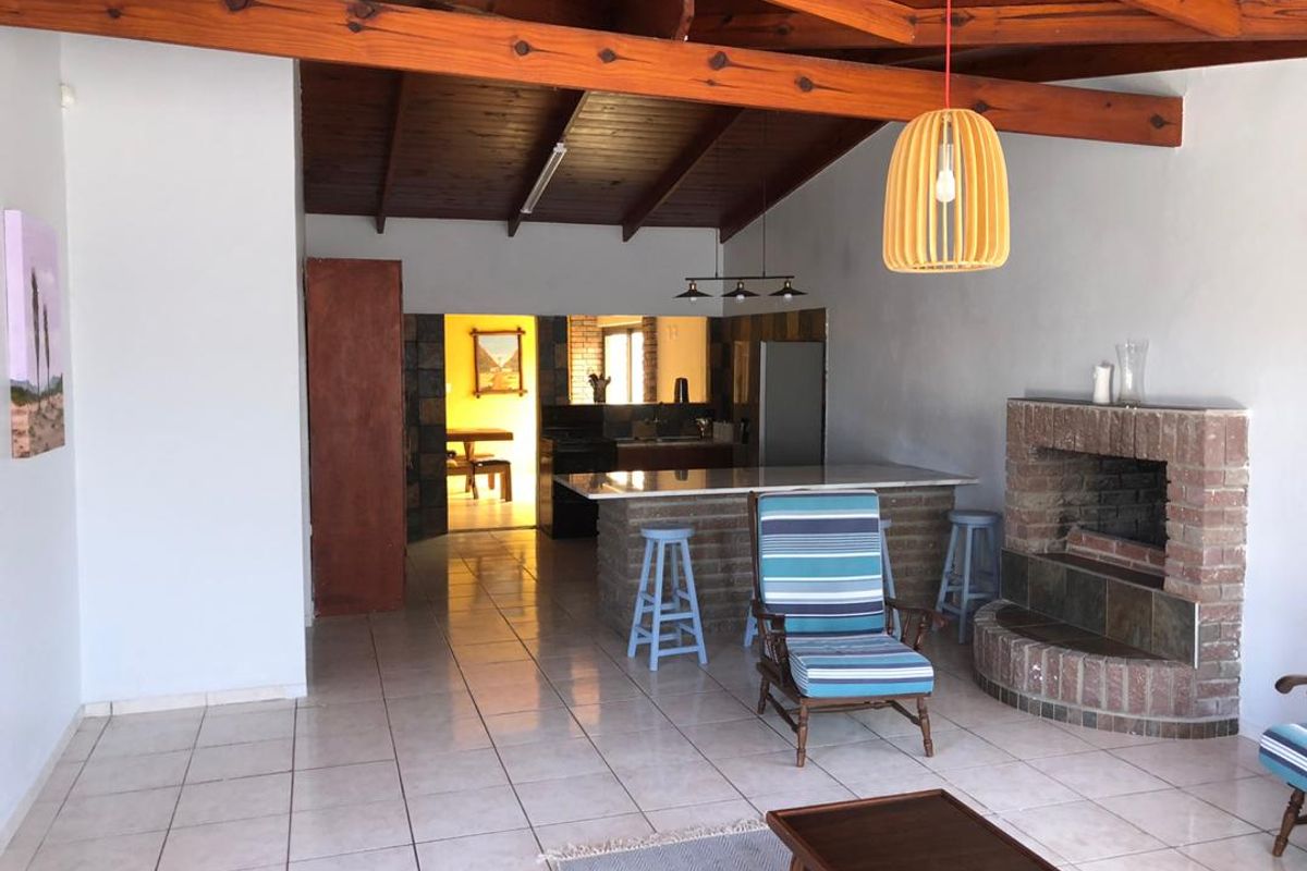 Huge central house for sale - Photo 2