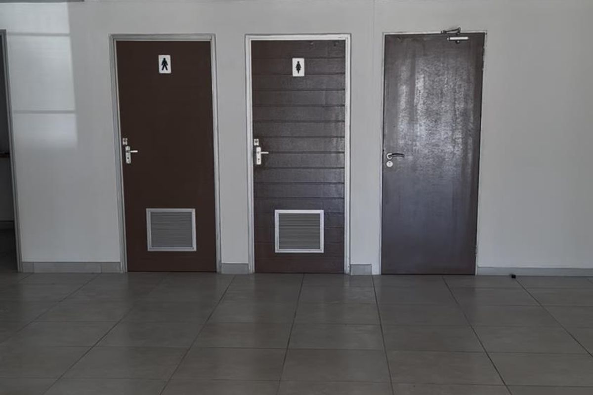 RENT| Klein Windhoek – Prime Business - Photo 3