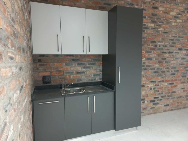 Warehouse available in business park in Fairview! - Photo 6