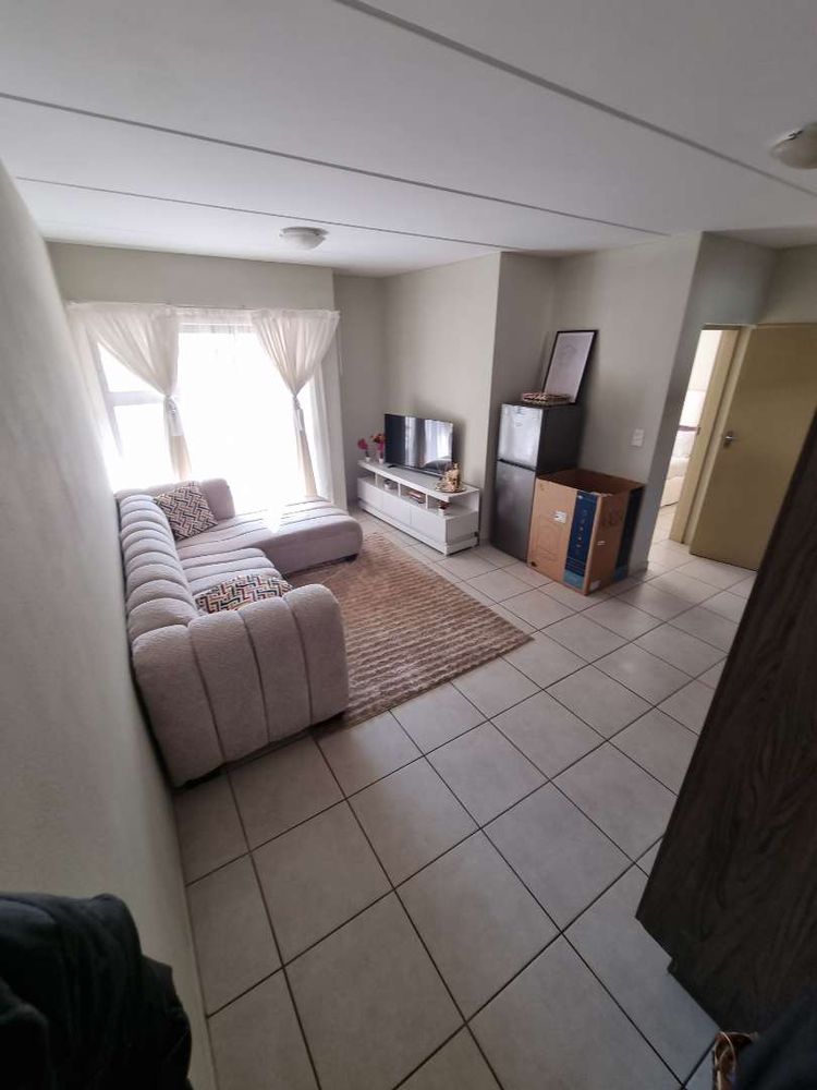 Lounge/ Patio area