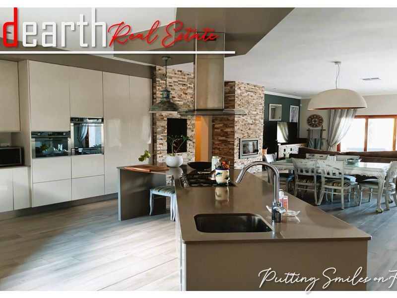 "Versatile Luxury" - Photo 10