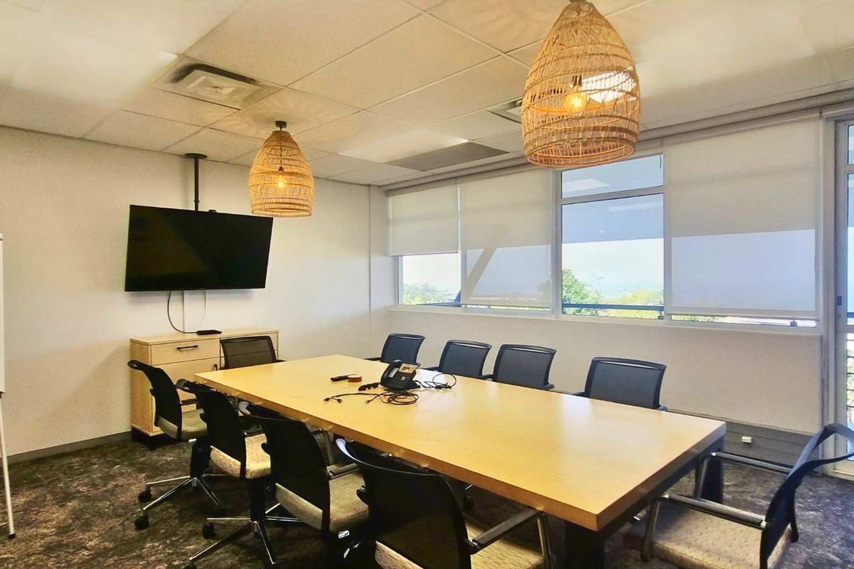 Office to Let | First-Floor Suite | La Lucia Ridge | ±305.94 m2 | R195/m2 (Gross, ex VAT) - Photo 5