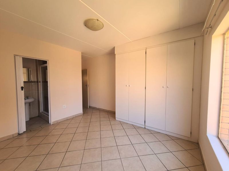 Welcome to Hazeldean – A Load-Shedding Free Area! - Photo 8